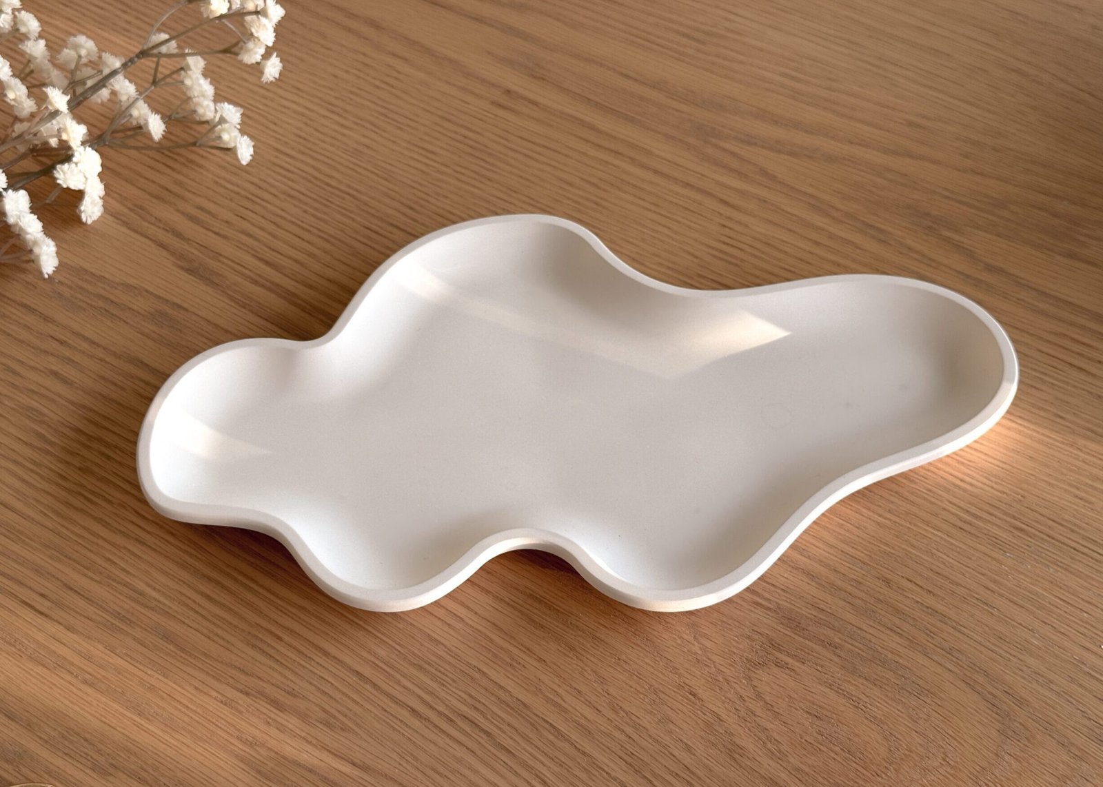 Freeform fluid-shaped decorative bowl – Tide Pool Dish